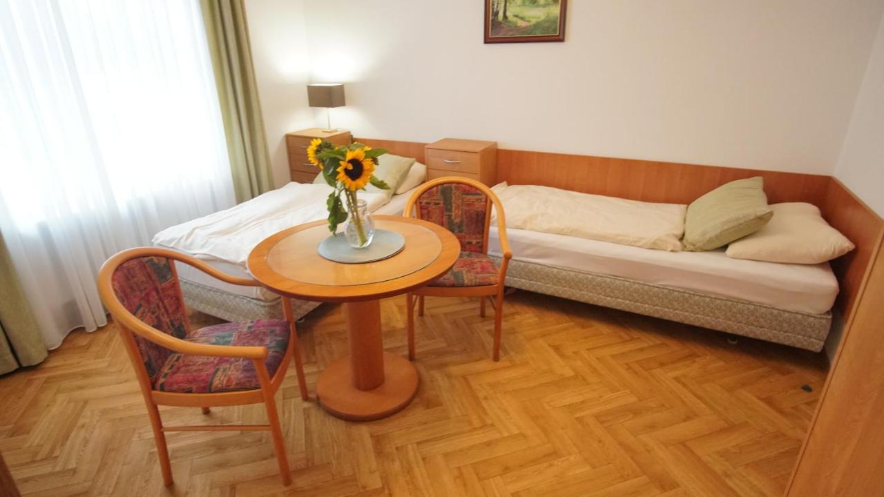 Vila Nejdek - Erzgebirge Aparthotel Exterior photo
